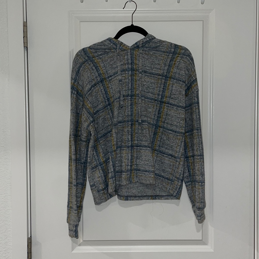 Long sleeve, plaid hoodie